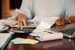 MINHA EMPRESA POSSUI DÍVIDAS TRIBUTÁRIAS. O QUE FAZER?